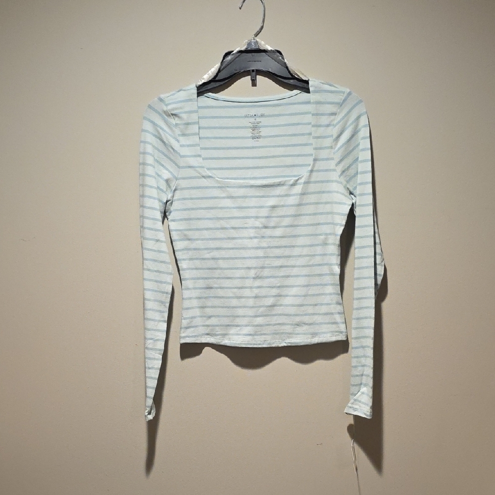 NWT Chic Striped Long Sleeve Top in Blue Hues